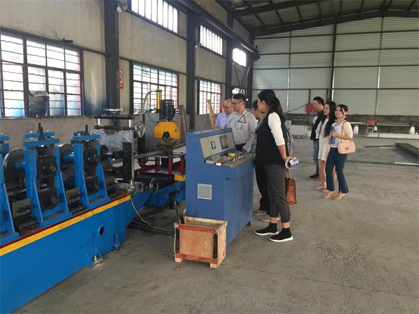 網(wǎng)絡(luò)媒體進企業(yè) 同頻共振助發(fā)展(圖7)